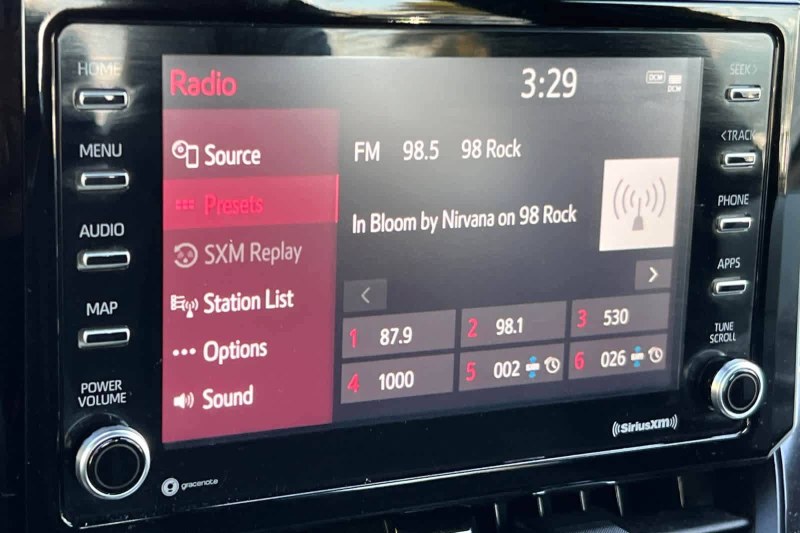Used 2021 Toyota Corolla SE FWD image 18