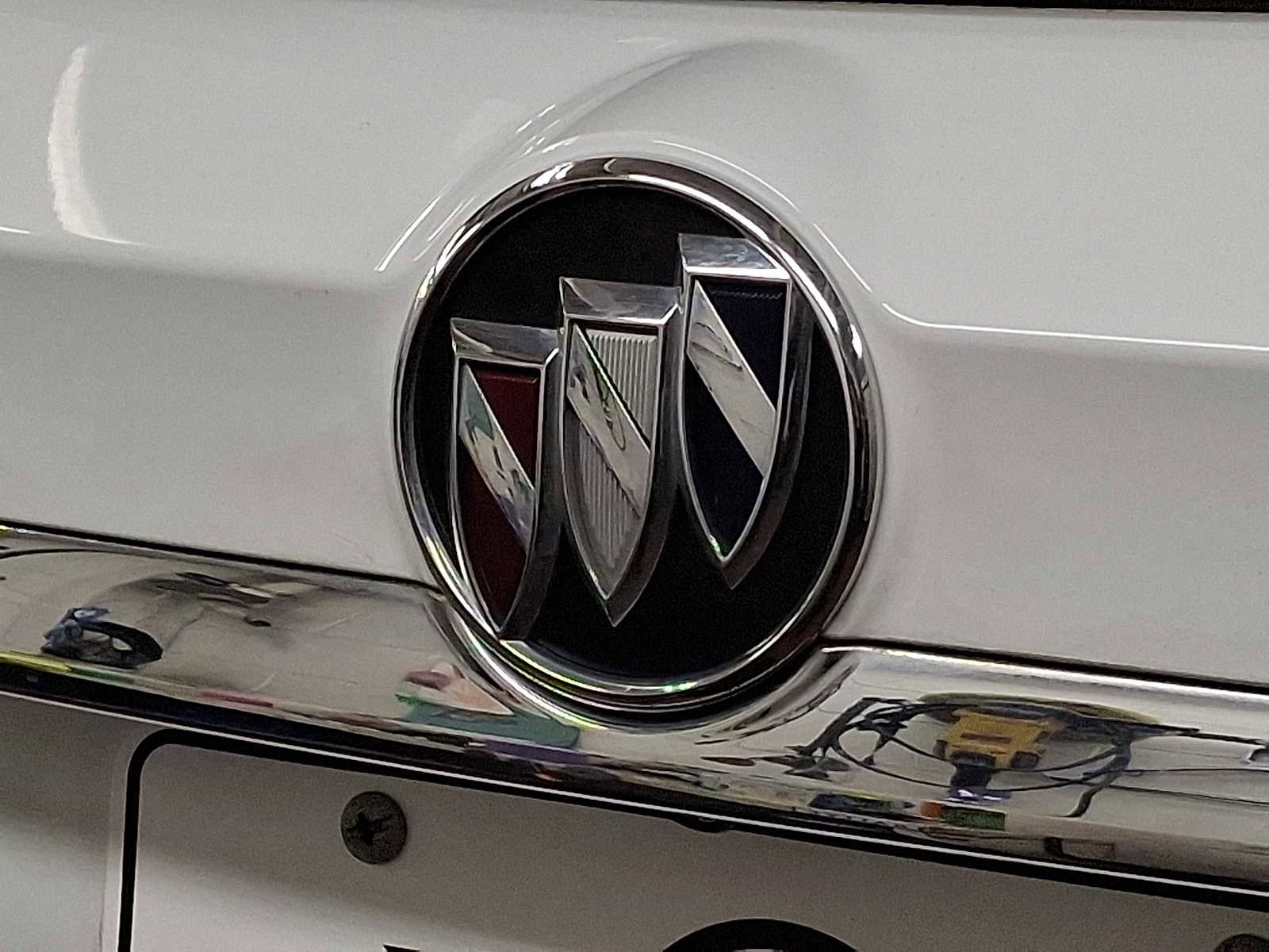 Used 2019 Buick Encore Essence w/ Experience Buick Package image 29