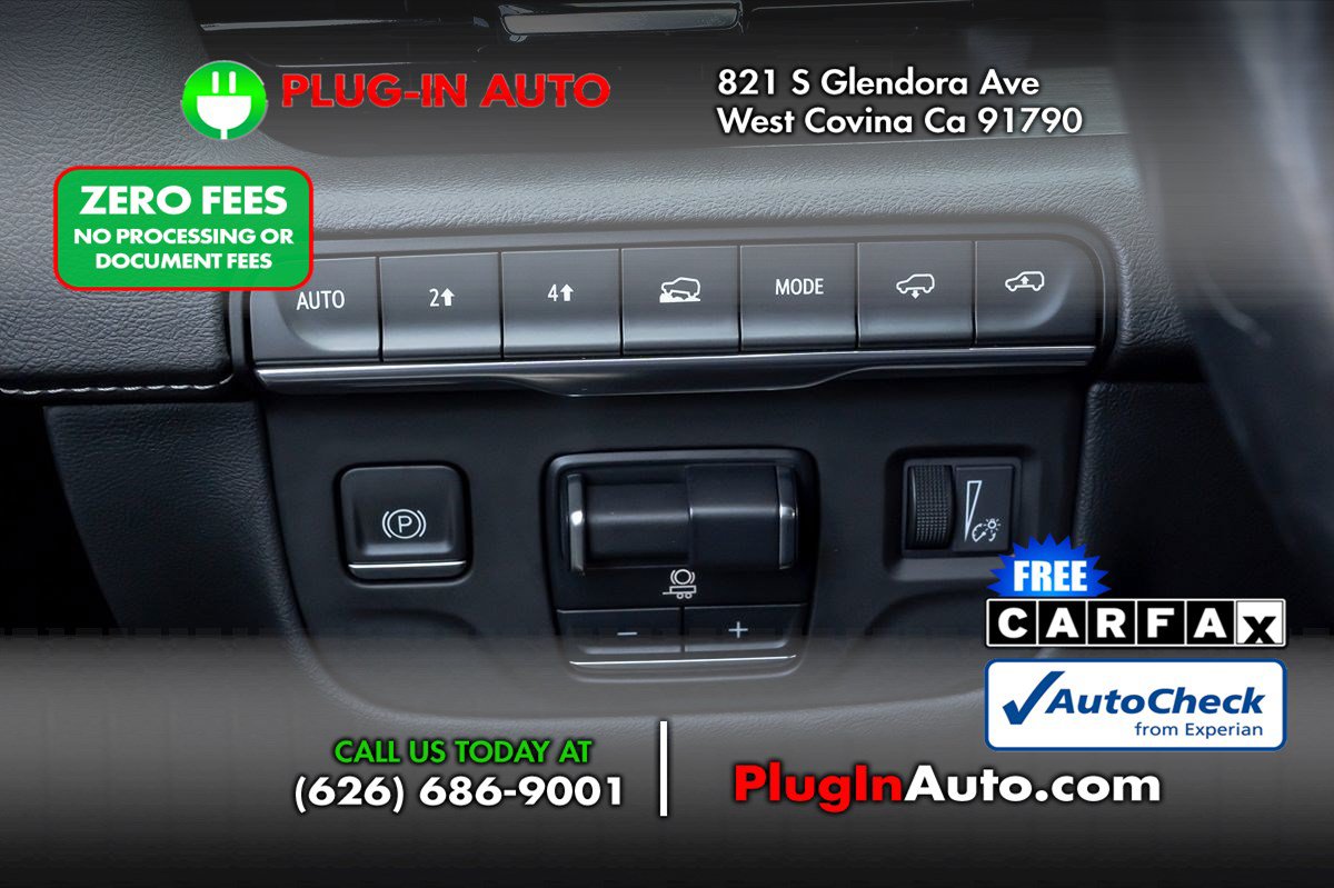 Used 2023 Cadillac Escalade Sport w/ Touring Package AWD/4WD image 27