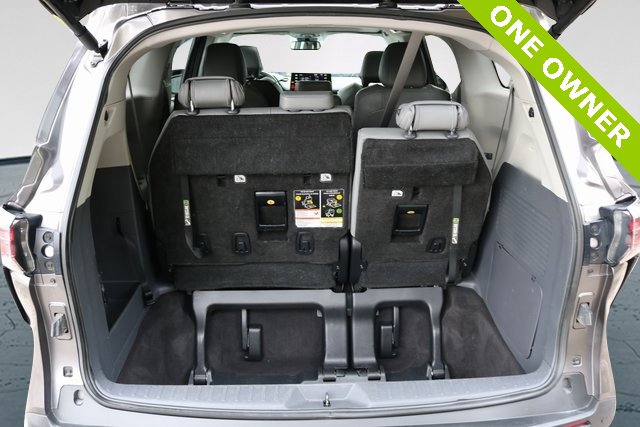 Used 2024 Toyota Sienna XLE image 18