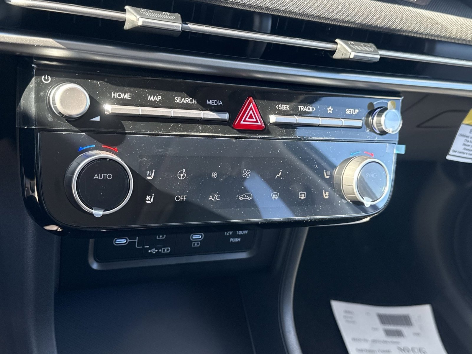 New 2026 Hyundai Tucson Limited image 21