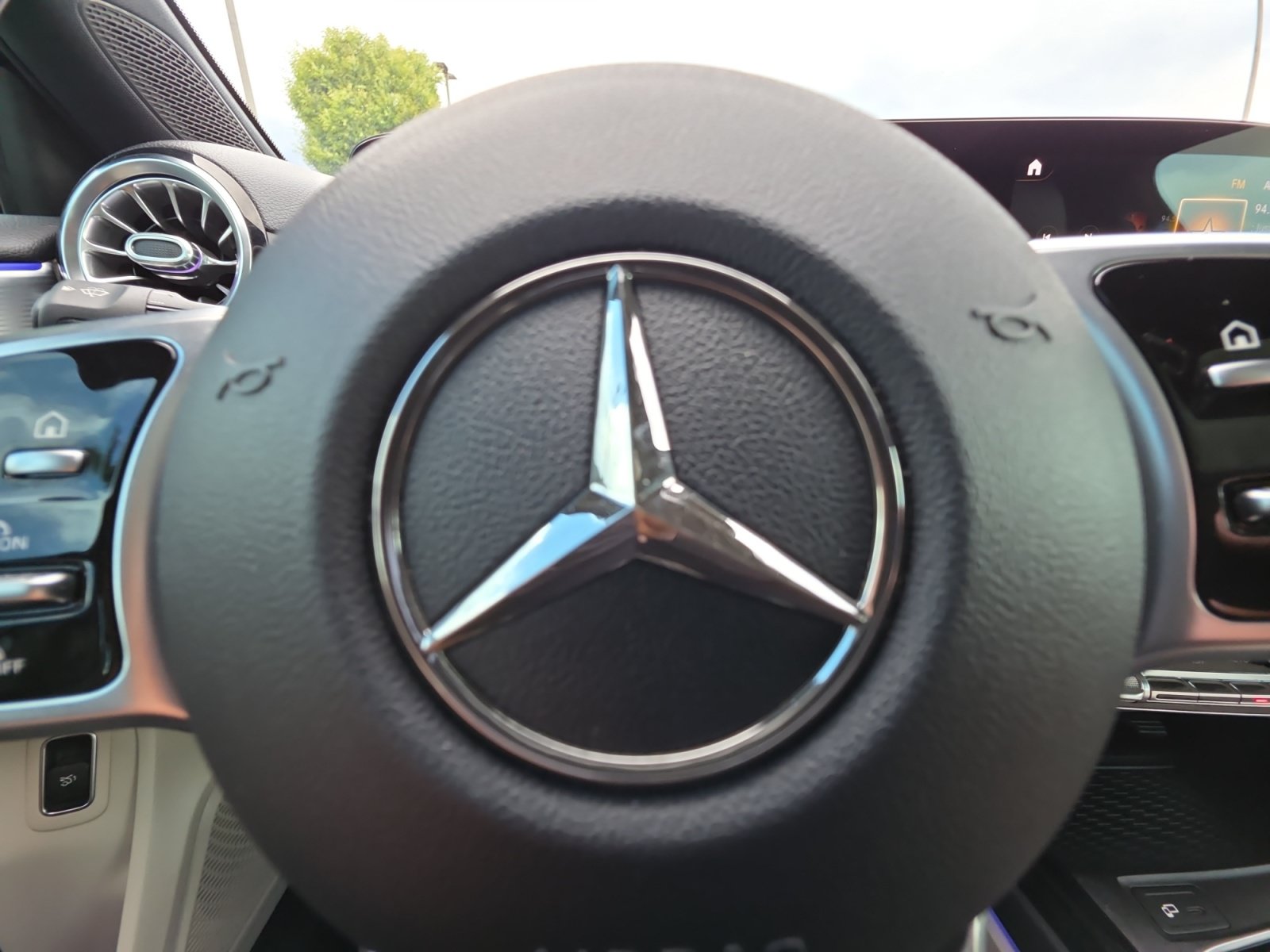 Used 2021 Mercedes-Benz A 220 4MATIC w/ Premium Package image 34