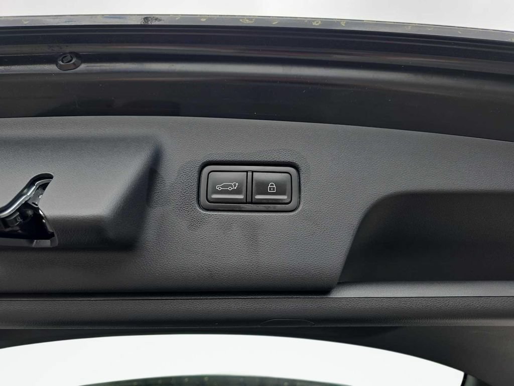 Certified 2026 Hyundai Palisade SEL FWD image 32