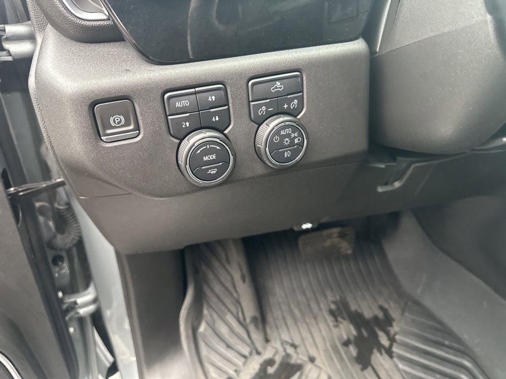 Used 2023 Chevrolet Silverado 1500 LT Trail Boss w/ Convenience Package II image 13