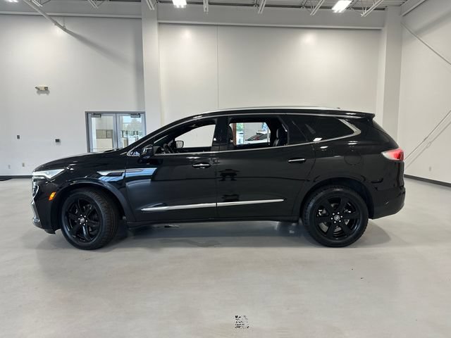 Used 2024 Buick Enclave Essence w/ Experience Buick Package AWD/4WD image 8