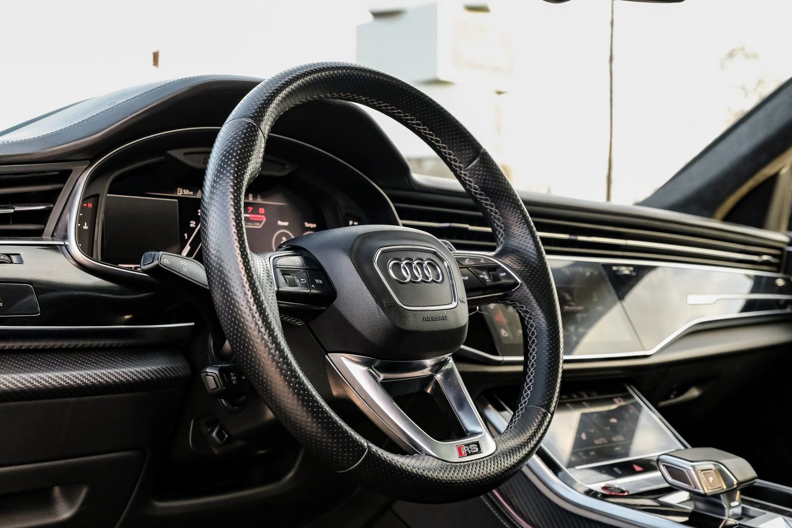 Used 2022 Audi RS Q8 4.0T image 20