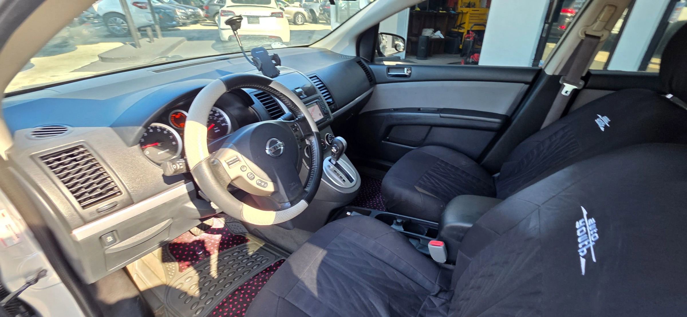 Used 2012 Nissan Sentra 2.0 SR w/ Special Edition Pkg image 10