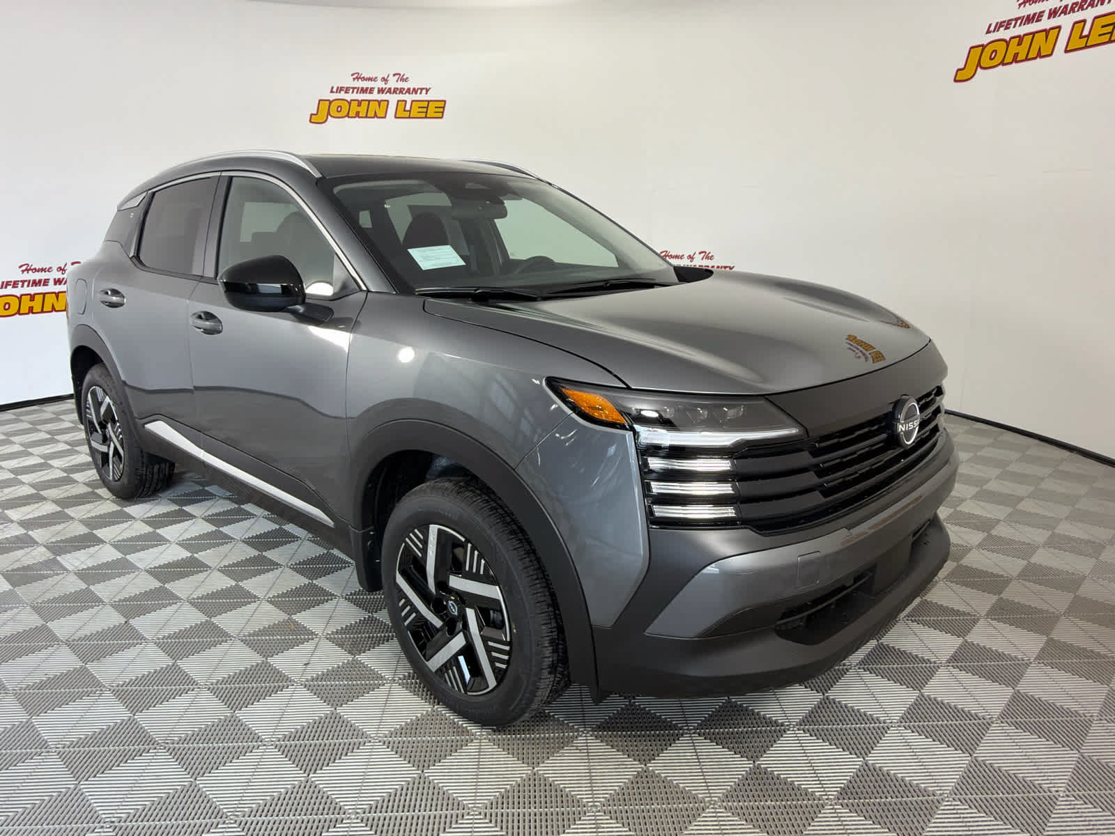 New 2026 Nissan Kicks SV w/ SV Premium Package FWD image 8