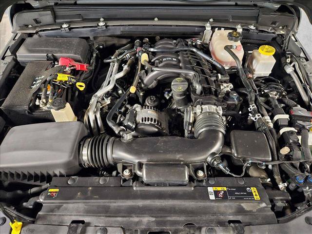 Used 2023 Jeep Gladiator Mojave w/ Cold Weather Group AWD/4WD image 21