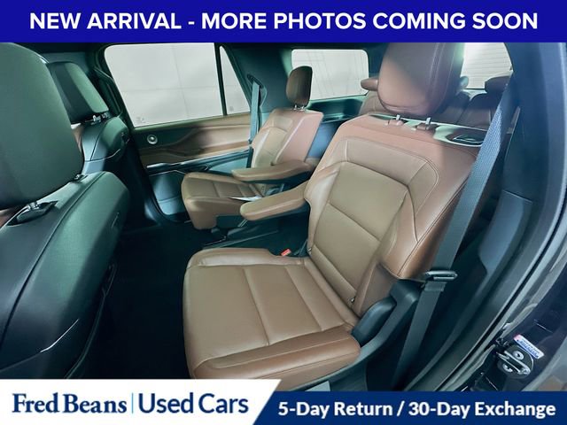 Used 2025 Lincoln Navigator Reserve image 27