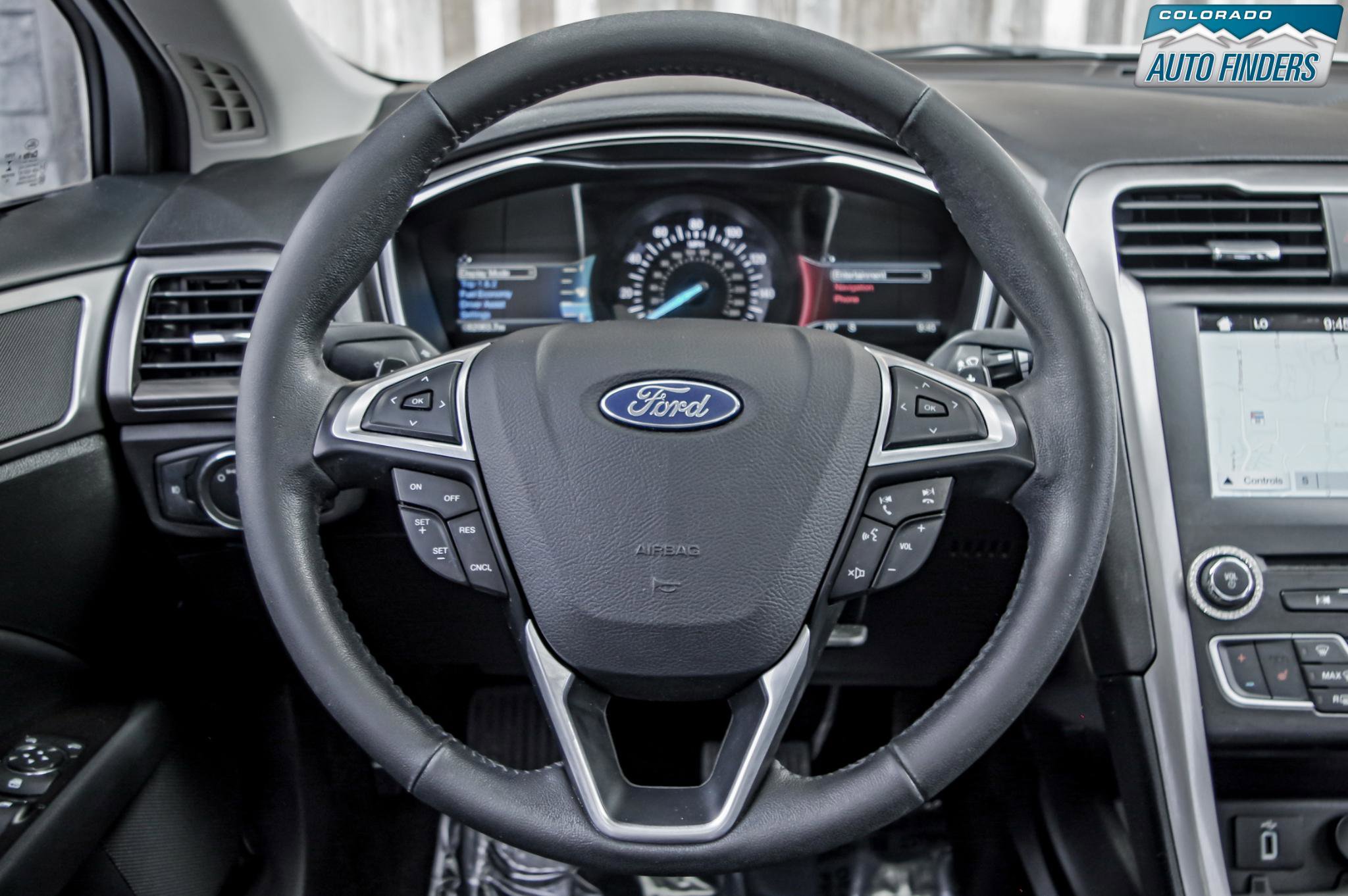 Used 2017 Ford Fusion SE w/ Fusion SE Technology Package AWD/4WD image 12