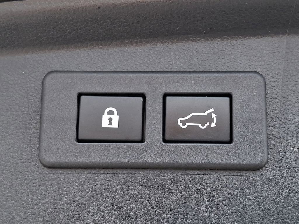 Used 2020 Subaru Outback Limited image 29