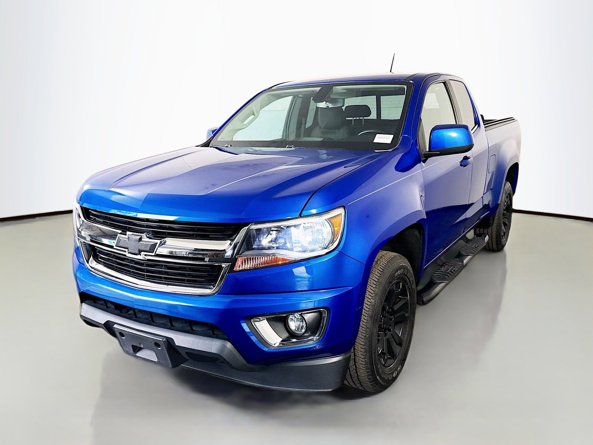 Used 2018 Chevrolet Colorado LT w/ LT Convenience Package RWD image 4