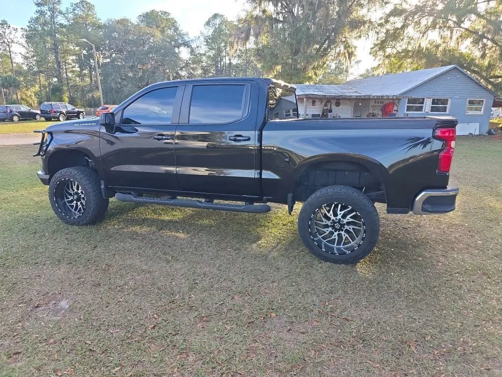 Used 2022 Chevrolet Silverado 1500 RST image 11