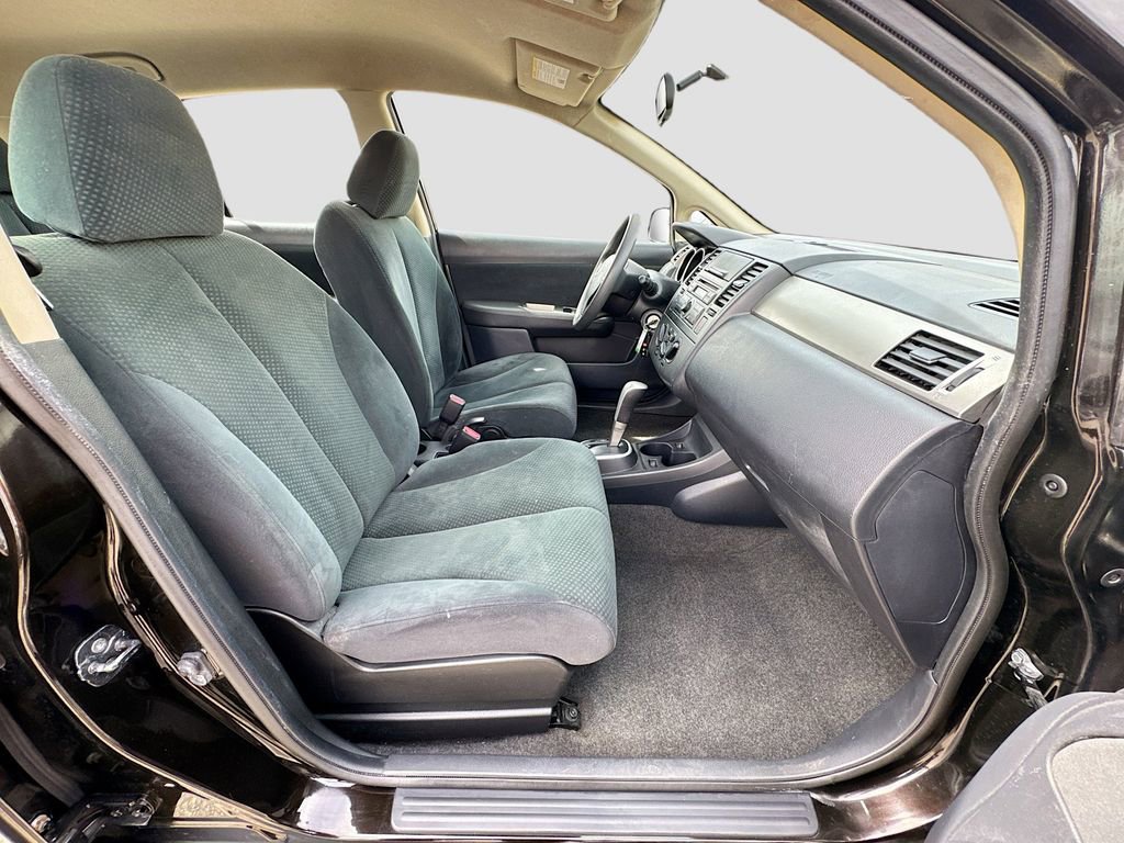 Used 2012 Nissan Versa 1.8 S w/ Plus Pkg image 32