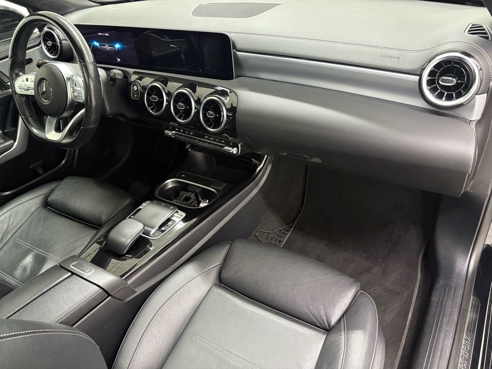 Used 2020 Mercedes-Benz A 220 4MATIC w/ AMG Line image 12
