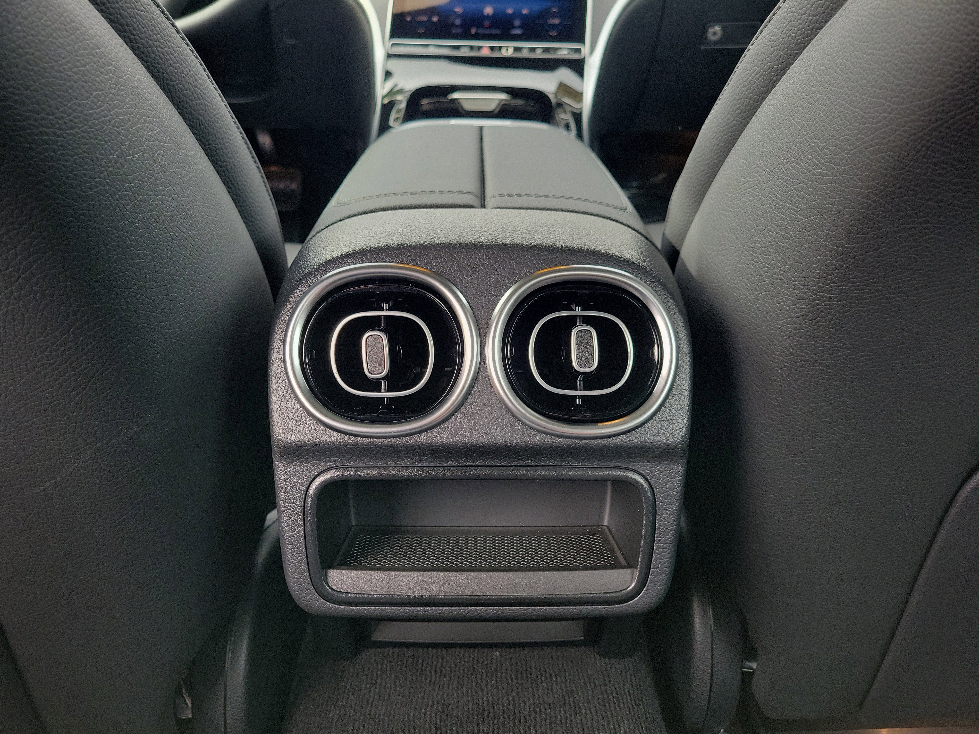 Certified 2026 Mercedes-Benz C 300 Sedan image 8
