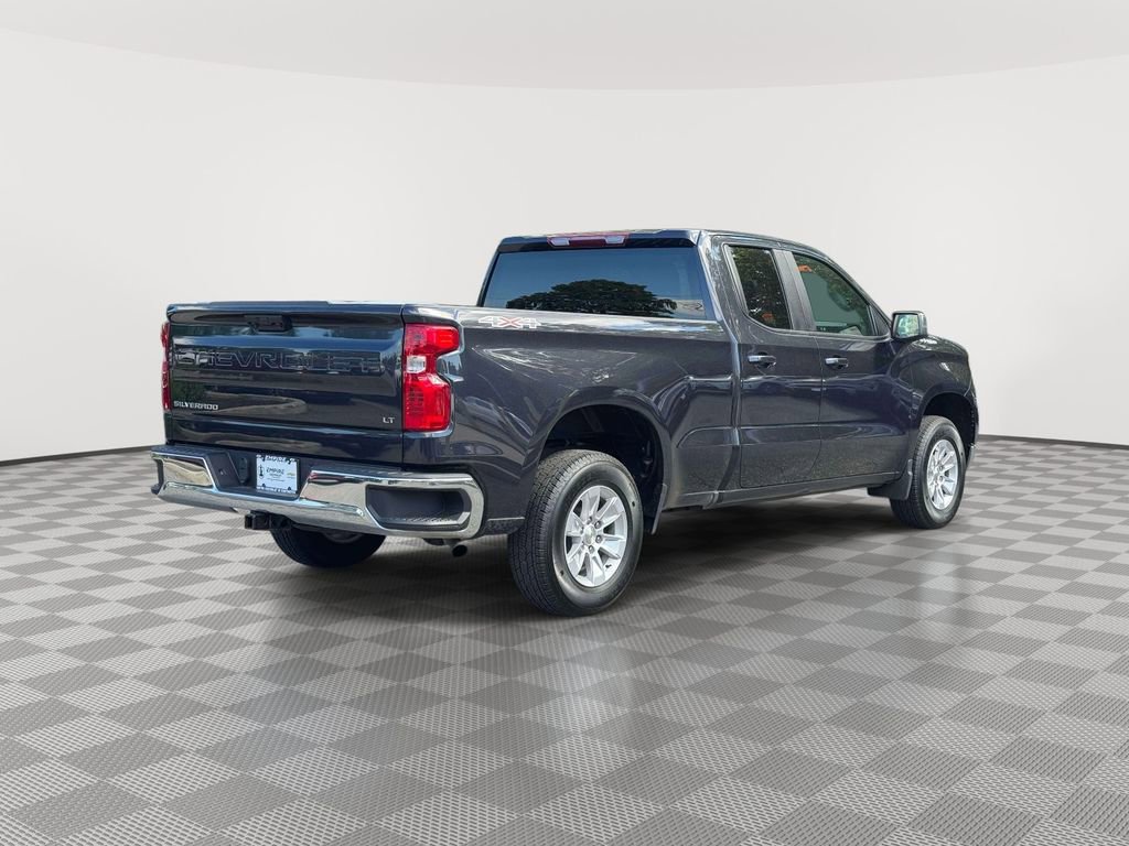 Used 2023 Chevrolet Silverado 1500 LT AWD/4WD image 7
