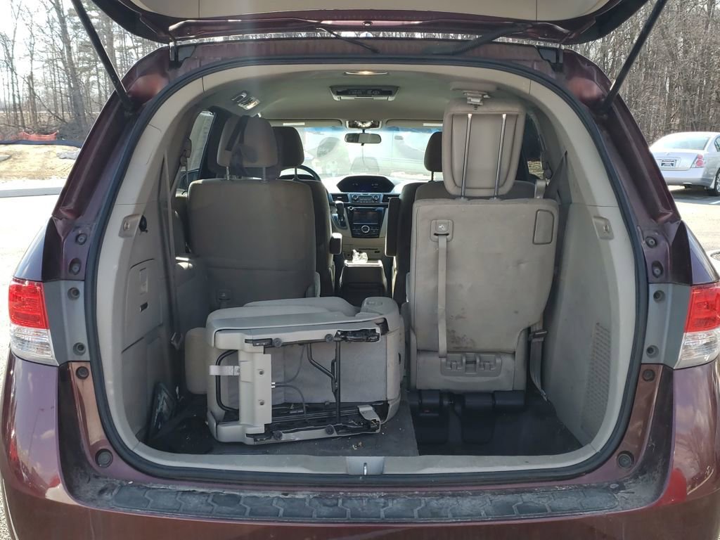 Used 2017 Honda Odyssey SE image 7