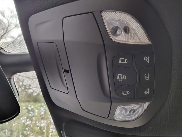 New 2026 Chrysler Pacifica Select FWD image 28