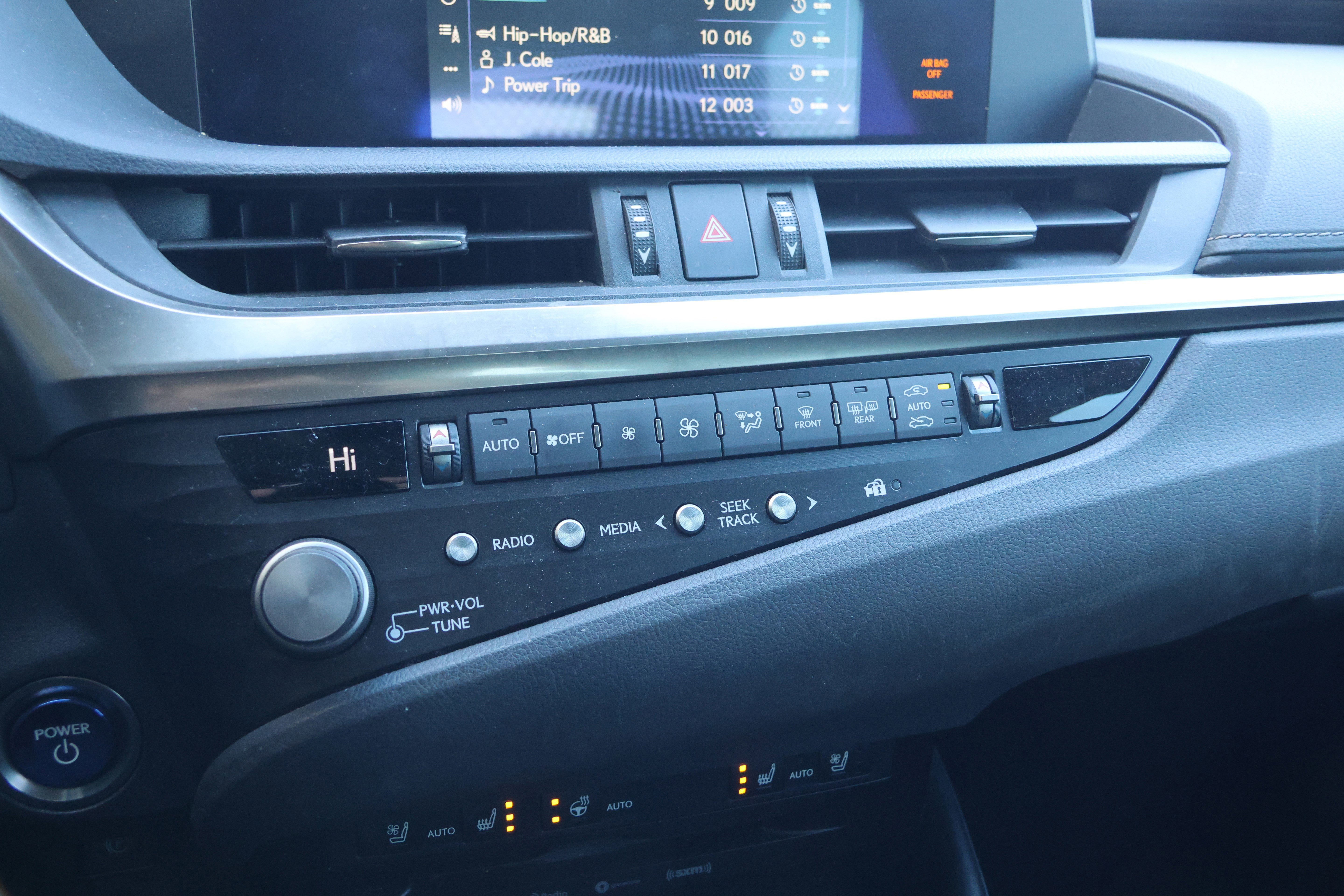 Certified 2021 Lexus ES 300h w/ Premium Package image 23