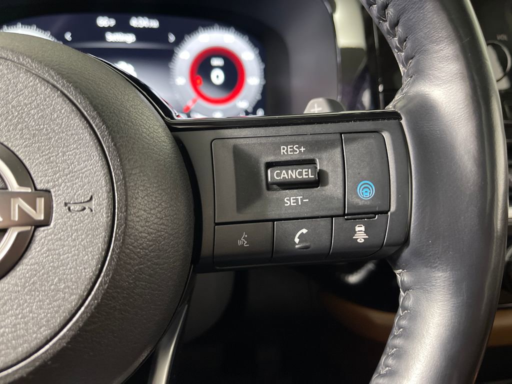 Used 2022 Nissan Pathfinder Platinum w/ Cargo Package image 29