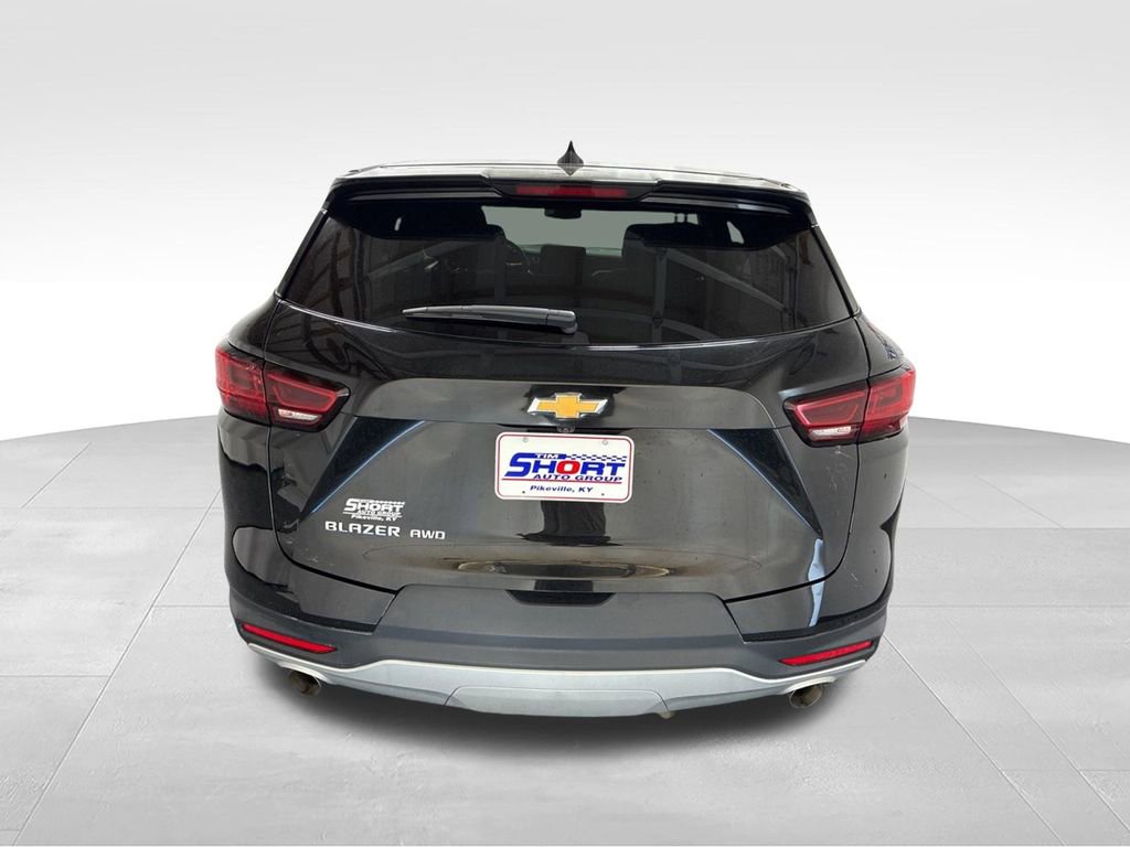 Used 2025 Chevrolet Blazer LT AWD/4WD image 5