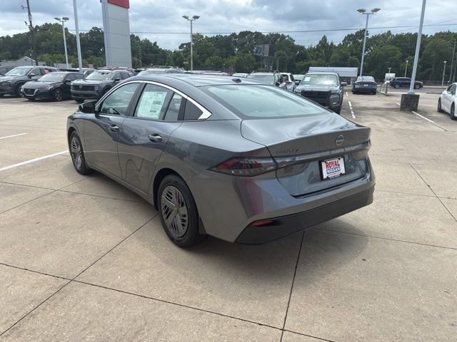 Used 2026 Nissan Sentra SV w/ Floor Mat Package FWD image 5