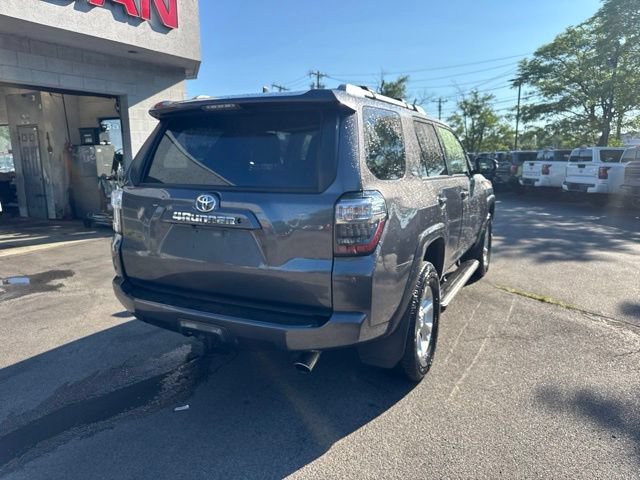 Used 2018 Toyota 4Runner SR5 Premium AWD/4WD image 2