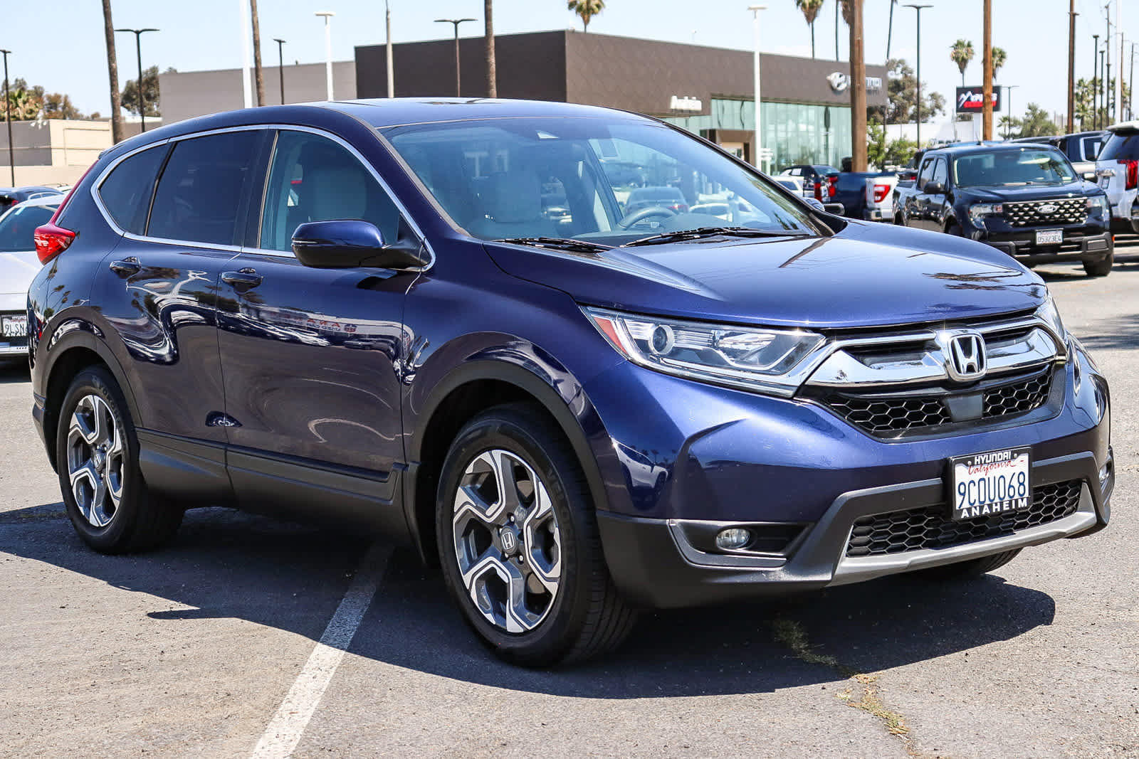 Used 2018 Honda CR-V EX image 3
