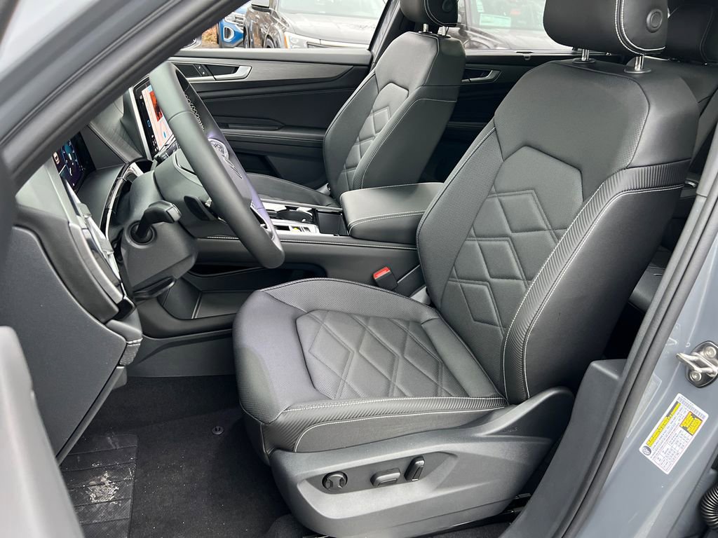 New 2026 Volkswagen Atlas Cross Sport SE image 21