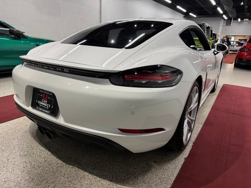 Used 2019 Porsche 718 Cayman S RWD image 16