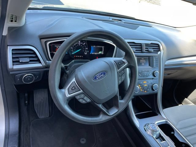 Used 2018 Ford Fusion S FWD image 25