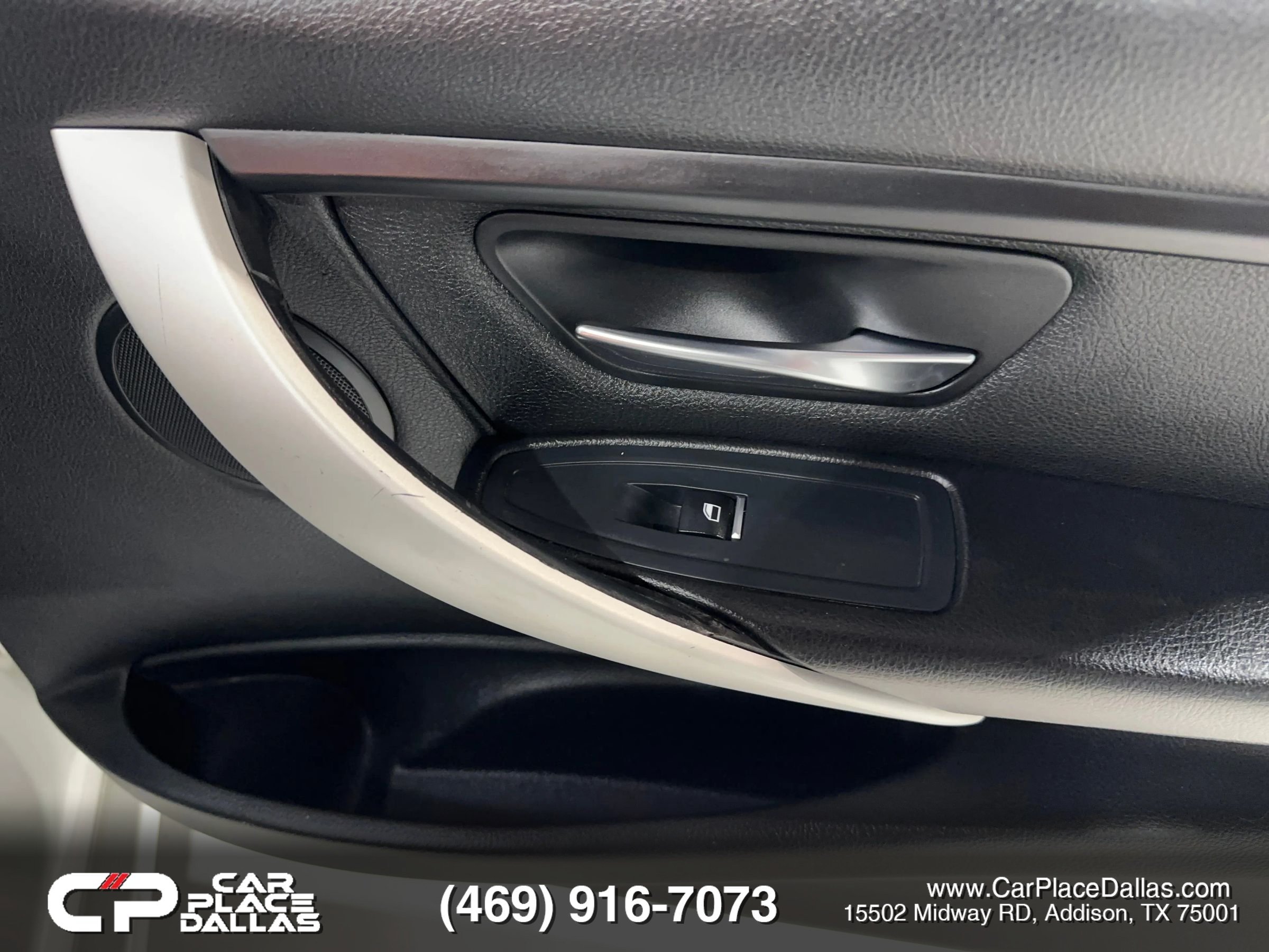 Used 2017 BMW 320i Sedan RWD image 25