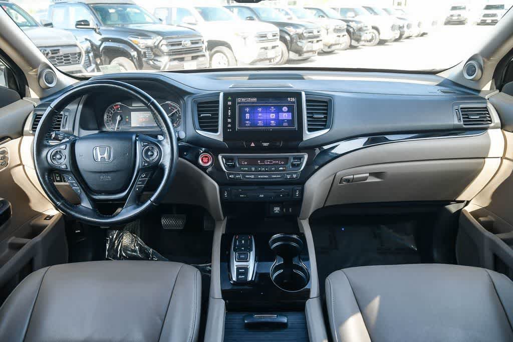 Used 2016 Honda Pilot Touring image 14