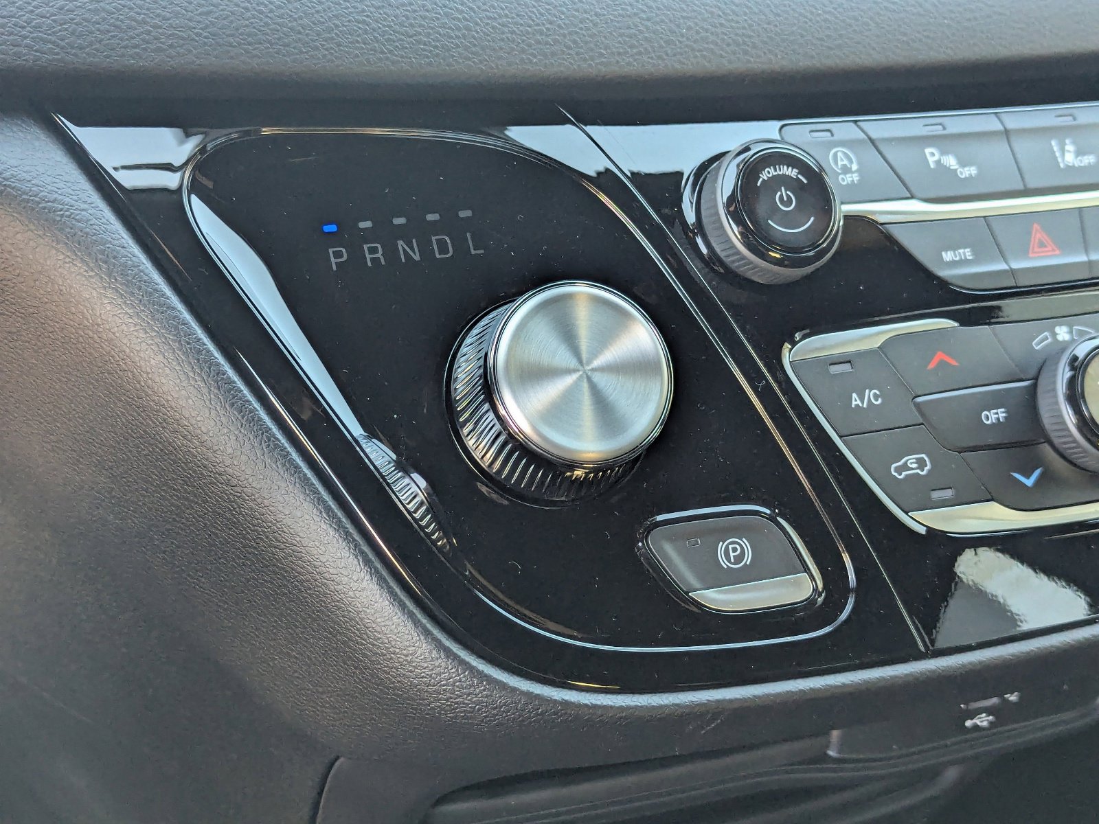 New 2026 Chrysler Voyager LX image 15