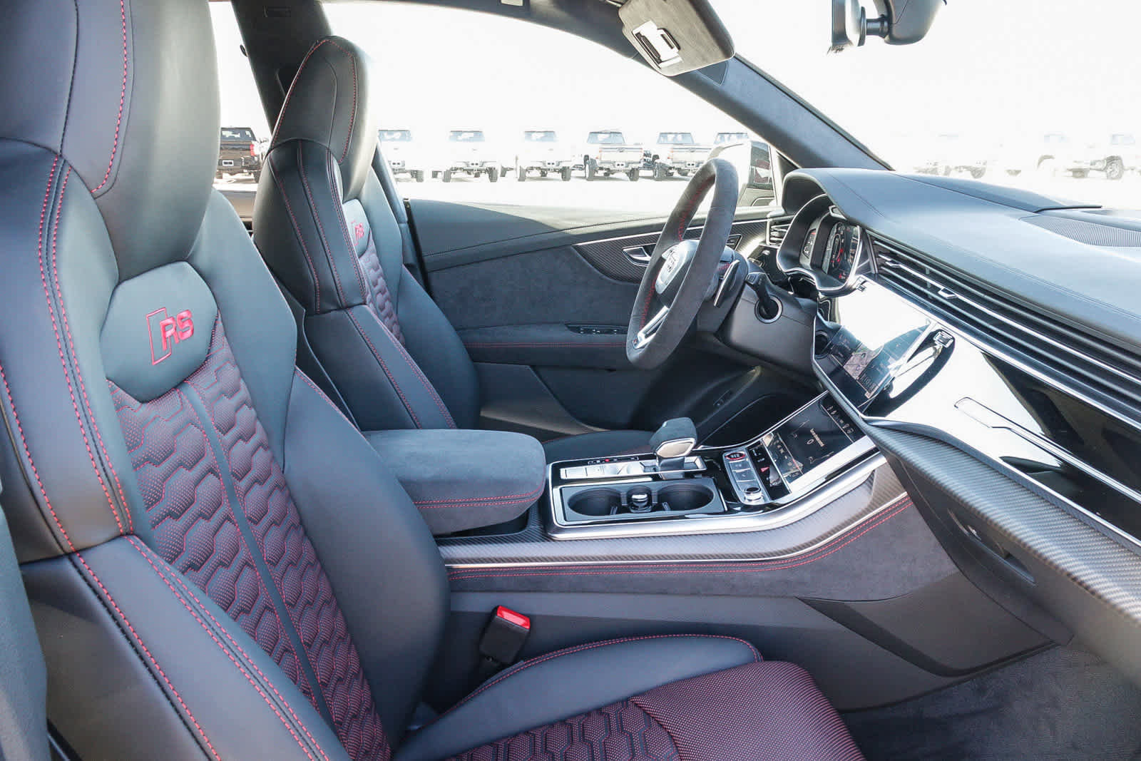 New 2025 Audi RS Q8 performance image 15