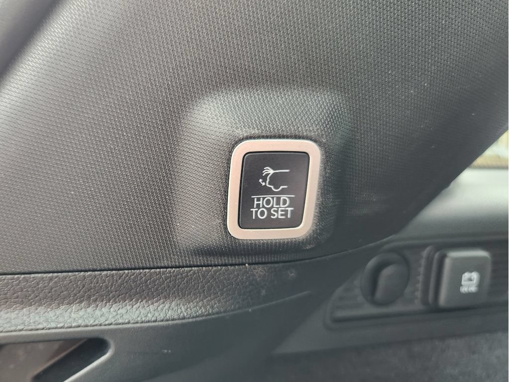 Used 2022 Jeep Grand Cherokee Summit AWD/4WD image 17