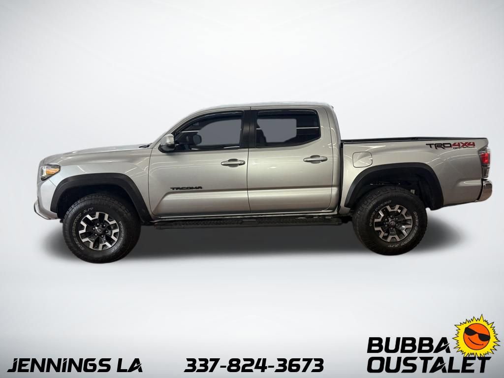 Used 2022 Toyota Tacoma TRD Off-Road AWD/4WD image 2