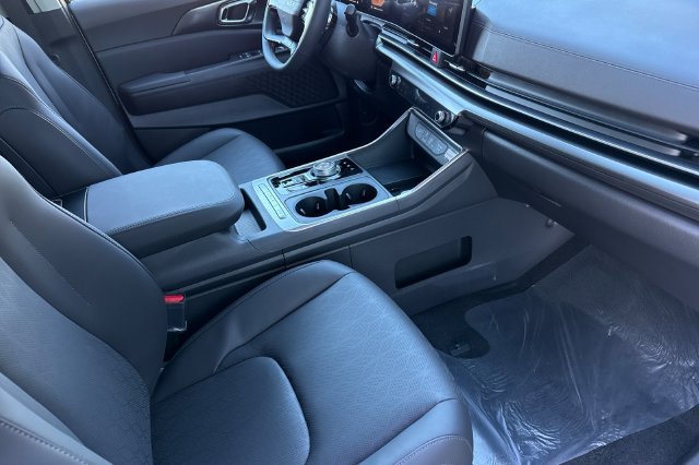 New 2027 Kia Carnival EX FWD image 19