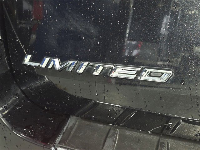 Used 2020 Ford Explorer Limited image 32