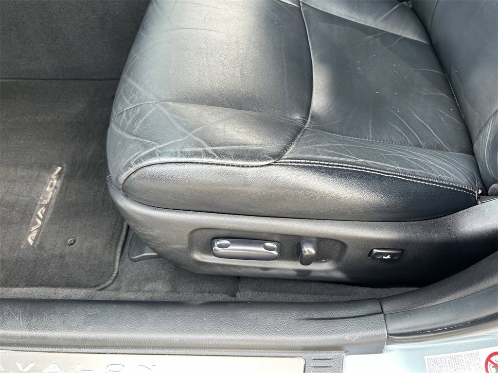 Used 2012 Toyota Avalon image 20