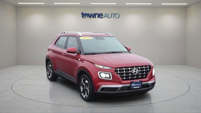 Used 2023 Hyundai Venue Limited image 6