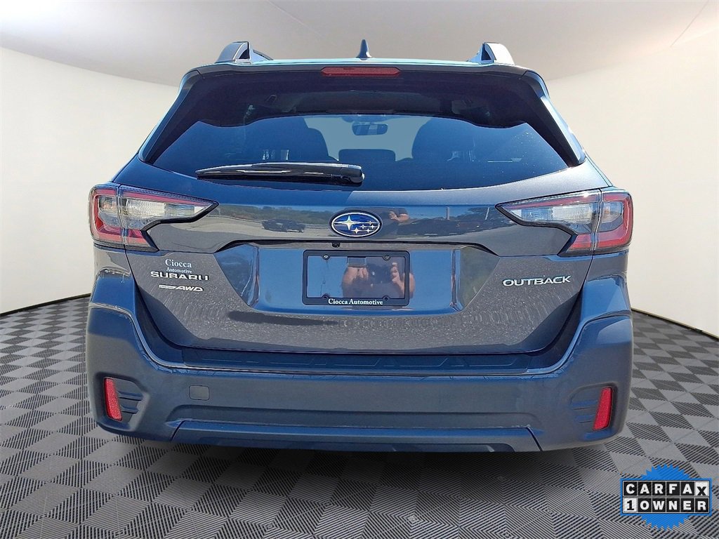 Used 2022 Subaru Outback Premium image 8