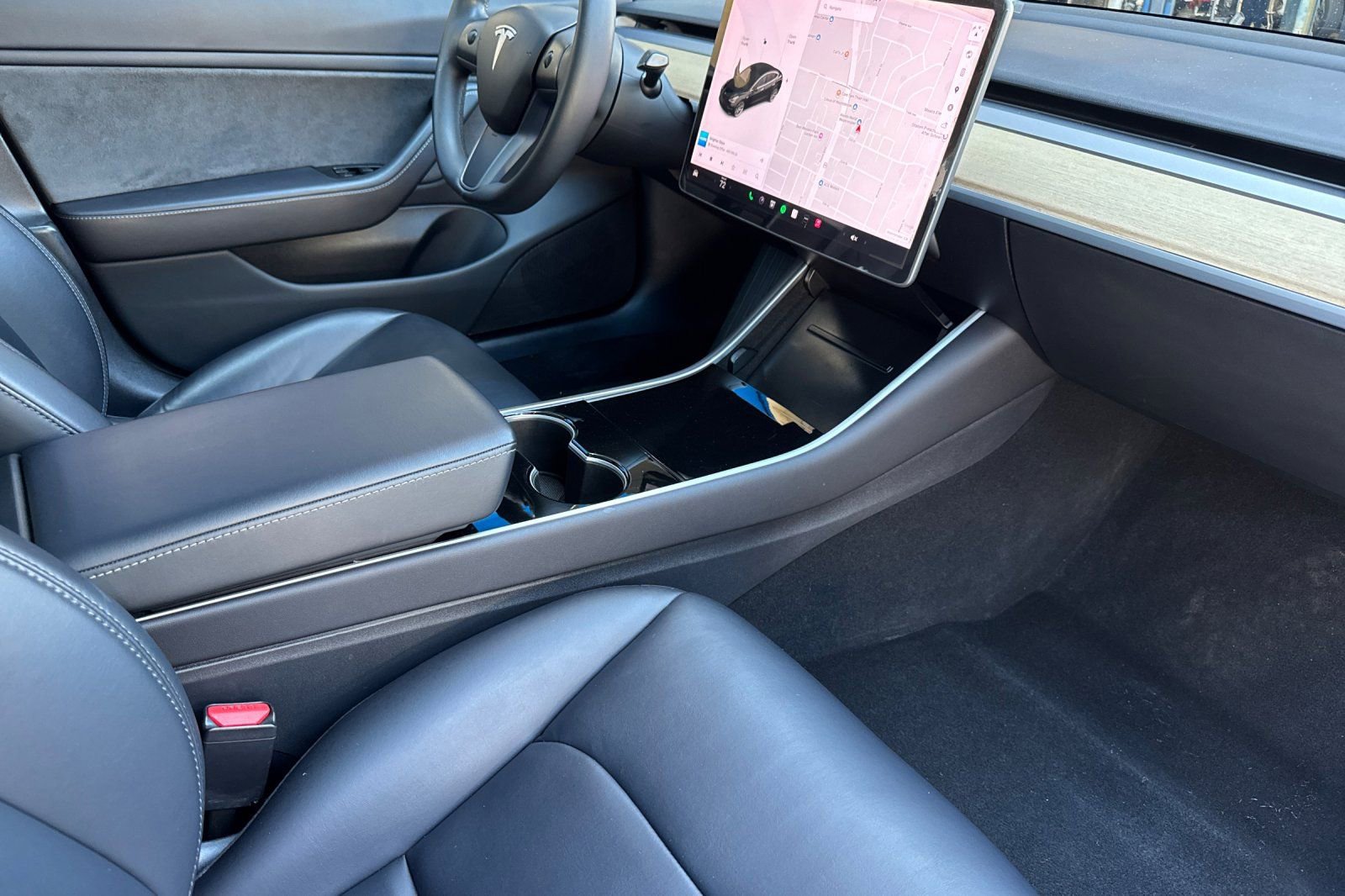 Used 2018 Tesla Model 3 Long Range RWD image 15