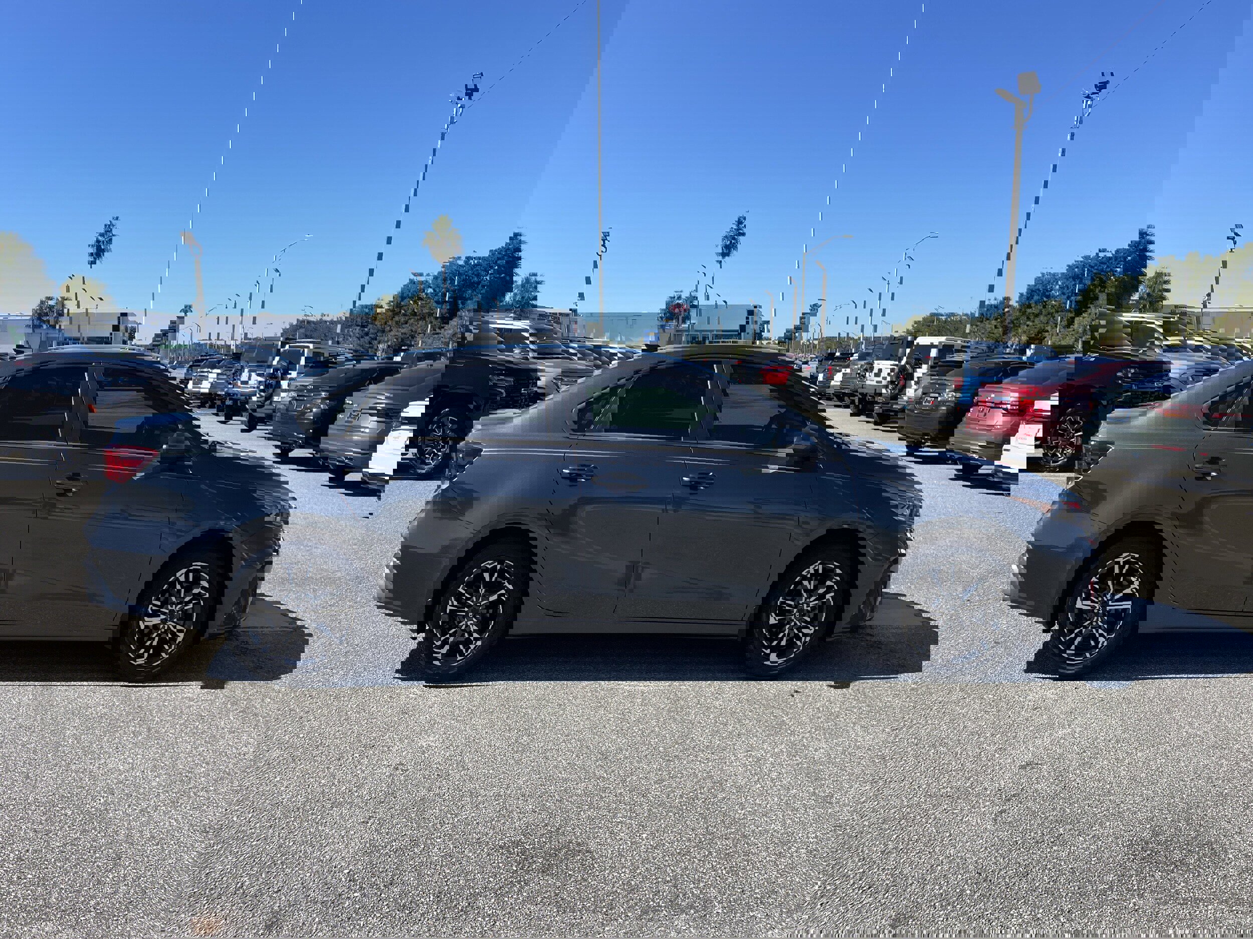 Used 2022 Kia Forte LXS image 3