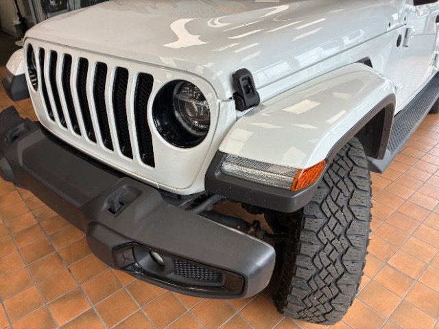 Used 2021 Jeep Wrangler Unlimited Sahara AWD/4WD image 29