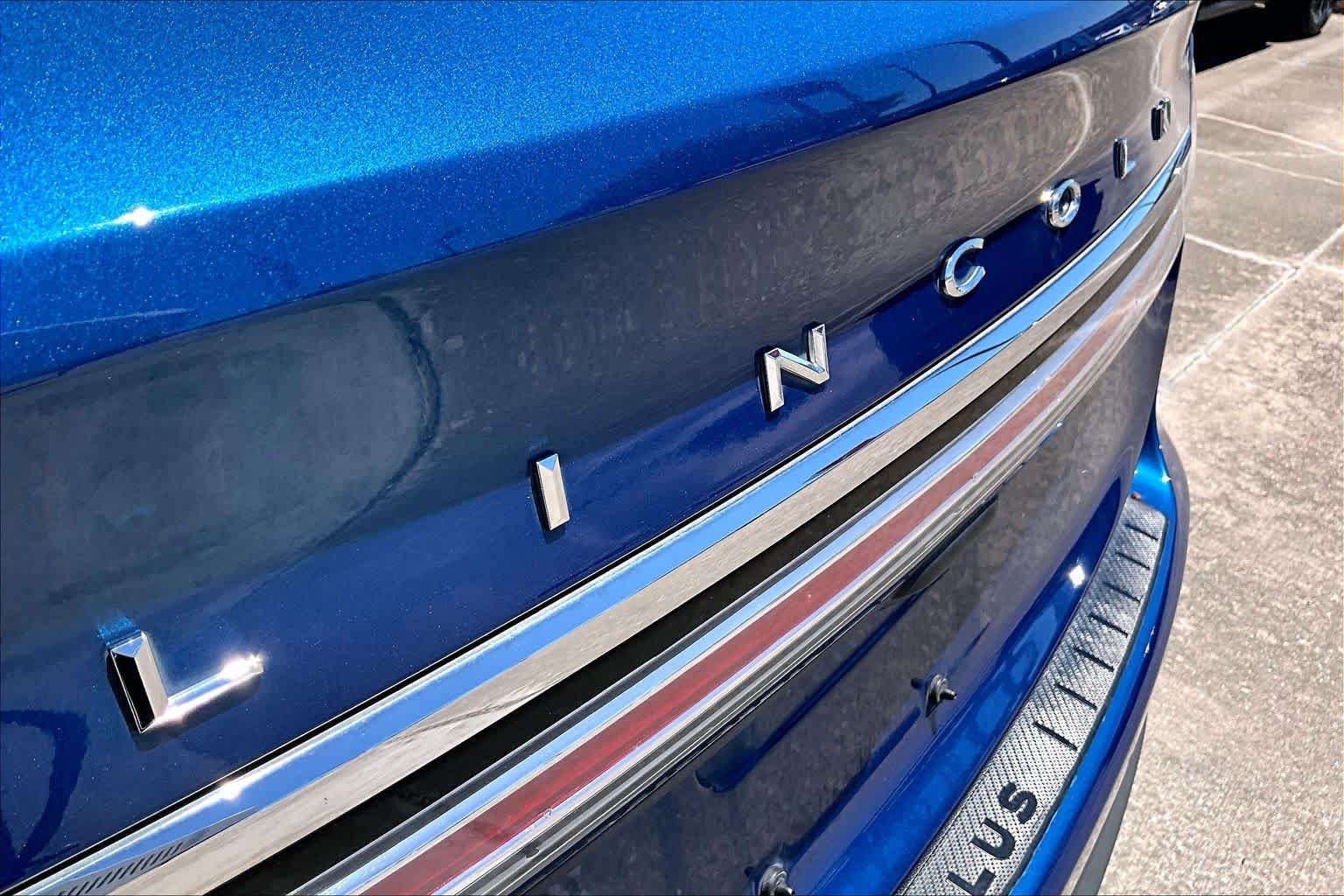 Used 2020 Lincoln Nautilus Reserve w/ Equipment Group 201A FWD image 31