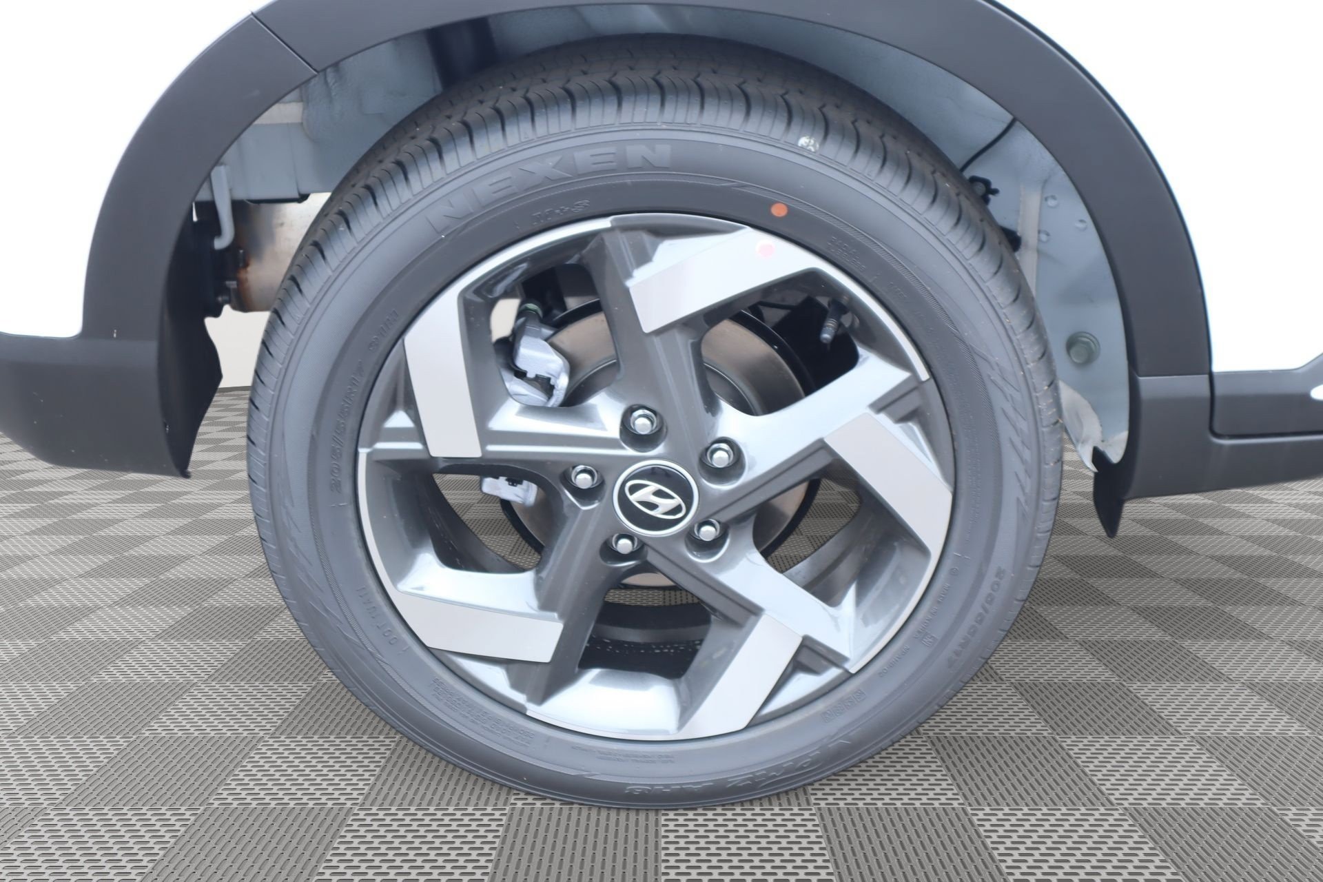 New 2026 Hyundai Venue SEL FWD image 4