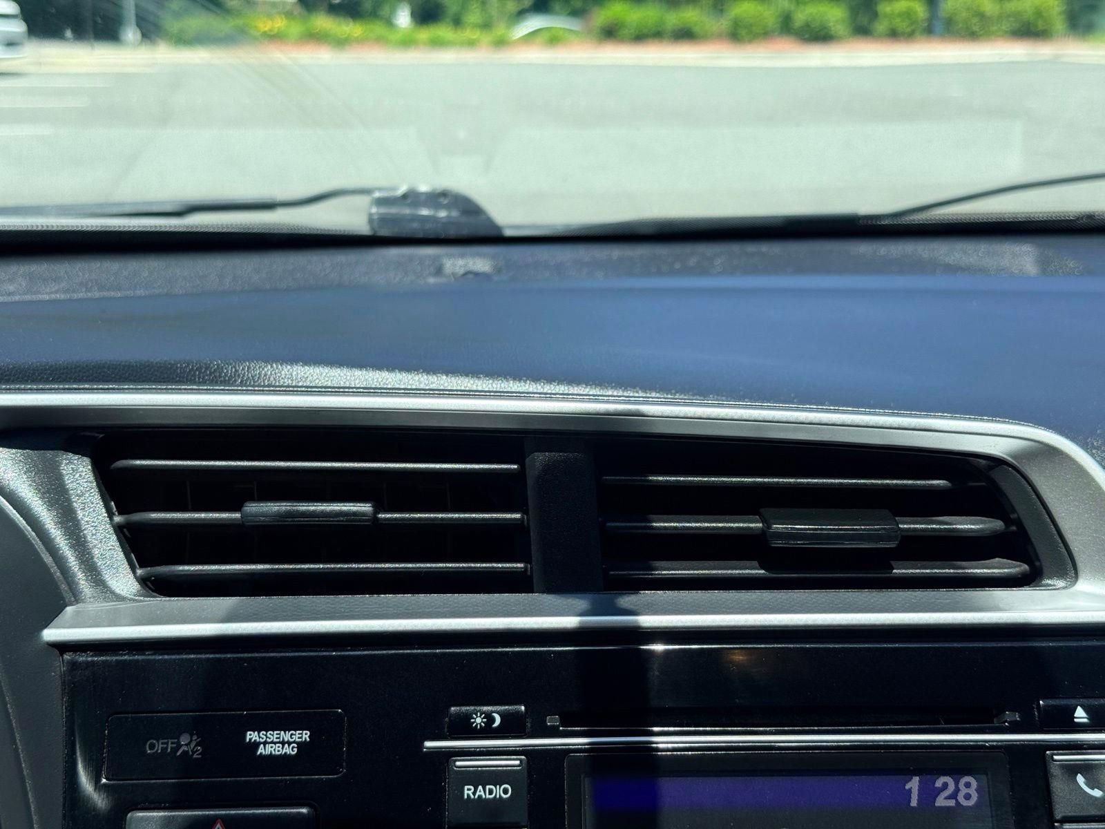 Used 2019 Honda Fit LX image 32